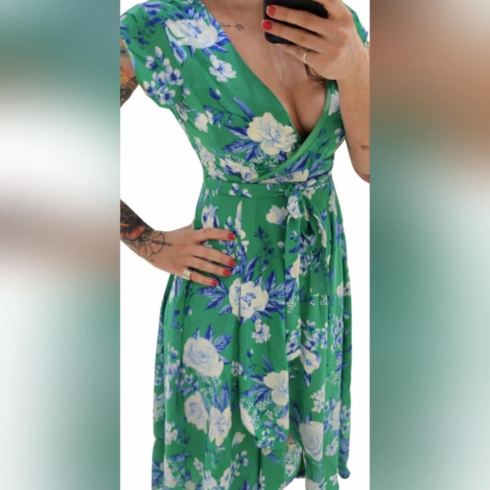 Streetwear Society Green and Blue Floral Midi Dress